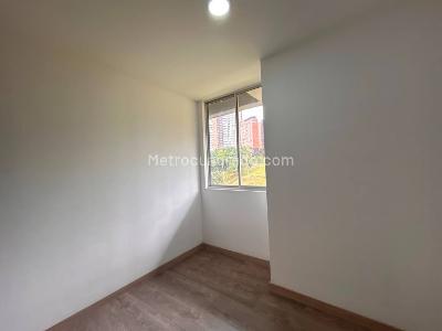 Apartamento de 3 alcobas en venta en Aves Maria, Sabaneta, 71 m² · foto 14 de 14