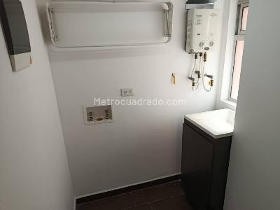 Apartamento en arriendo en El Portal, Envigado · foto 4 de 16