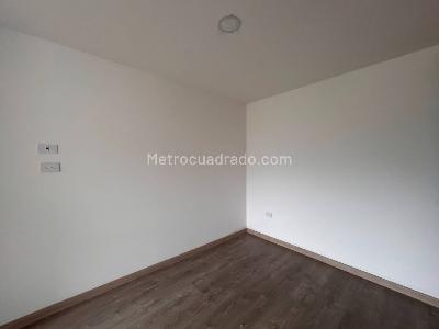 Apartamento de 3 alcobas en venta en Aves Maria, Sabaneta, 68 m² · foto 12 de 14