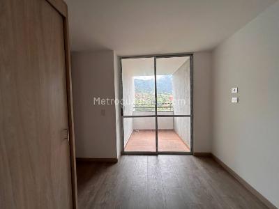 Apartamento de 3 alcobas en venta en Aves Maria, Sabaneta, 68 m² · foto 13 de 14