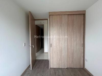 Apartamento de 3 alcobas en venta en Aves Maria, Sabaneta, 68 m² · foto 7 de 14