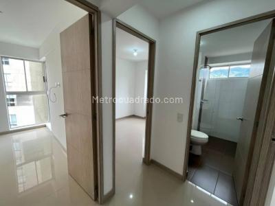 Apartamento de 3 alcobas en venta en Tres Esquinas, Sabaneta, 68 m² · foto 10 de 20