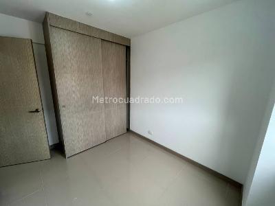 Apartamento de 3 alcobas en venta en Tres Esquinas, Sabaneta, 68 m² · foto 13 de 20