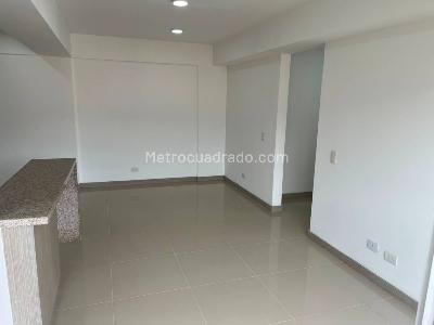 Apartamento de 3 alcobas en venta en Tres Esquinas, Sabaneta, 68 m² · foto 2 de 20