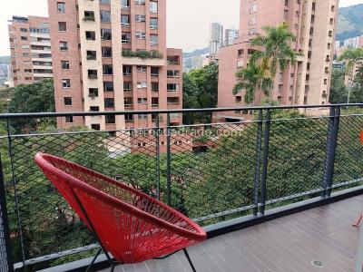Apartaestudio en arriendo en Loma De Los Parra, Medellín, 55 m² · foto 10 de 12