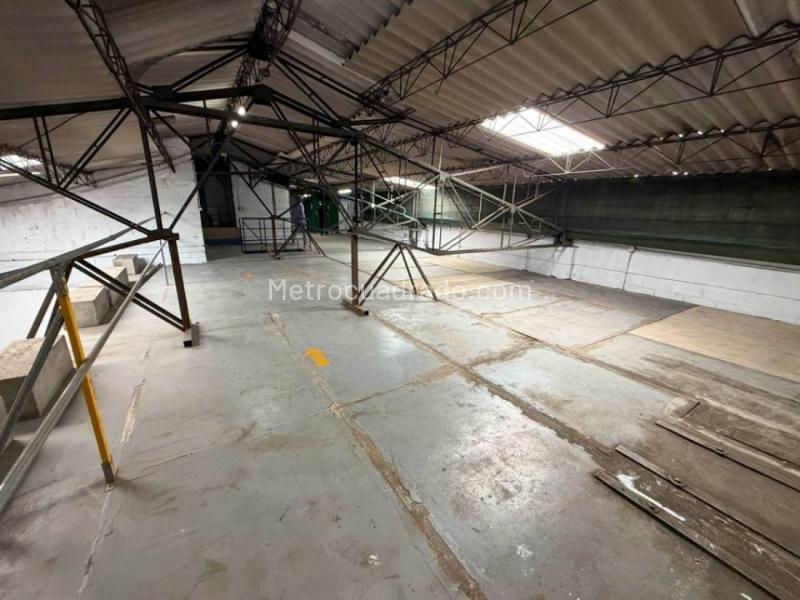 Bodega en Arriendo, Envigado, Envigado - Más