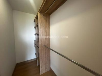 Apartamento de 2 alcobas en venta en San Nicolas, Rionegro, 68 m² · foto 12 de 18