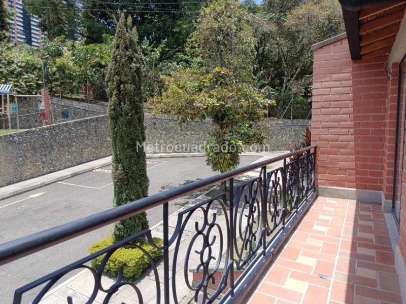 4BR Apartment in Loma De Las Brujas (230 m²) - 3