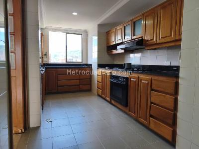Apartamento en arriendo en Los Balsos, Medellín · foto 4 de 20