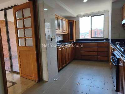 Apartamento en arriendo en Los Balsos, Medellín · foto 5 de 20