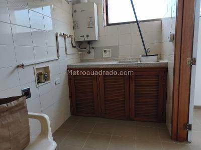 Apartamento en arriendo en Los Balsos, Medellín · foto 6 de 20