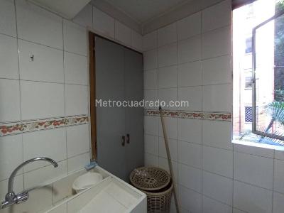 Apartamento de 3 alcobas en arriendo en San Diego, Medellín, 90 m² · foto 18 de 20