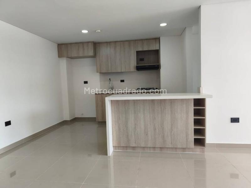 2BR Apartment in Horizontes (63 m²) - 2