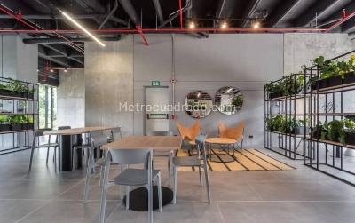 Apartaestudio en venta en La Aguacatala, Medellín, 28 m² · foto 11 de 14