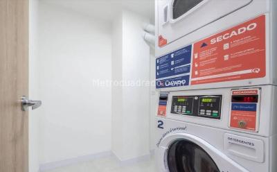 Apartaestudio en venta en La Aguacatala, Medellín, 28 m² · foto 14 de 14