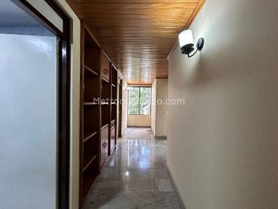 Apartamento de 3 alcobas en venta en Patio Bonito, Medellín, 147 m² · foto 7 de 20