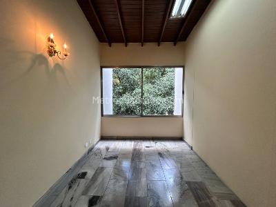 Apartamento de 3 alcobas en venta en Patio Bonito, Medellín, 147 m² · foto 8 de 20