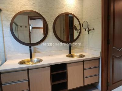 Casa de 3 alcobas en arriendo en Montessori, Envigado, 260 m² · foto 11 de 20