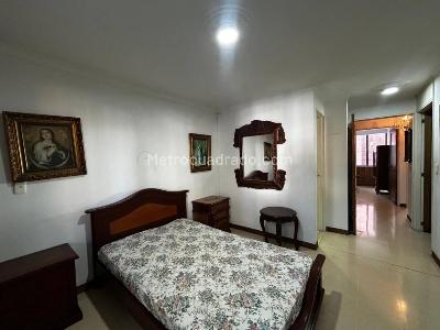 Apartamento en venta en Laureles, Medellín · foto 11 de 20