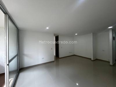 Apartamento de 3 alcobas en venta en Aves Maria, Sabaneta, 71 m² · foto 13 de 14