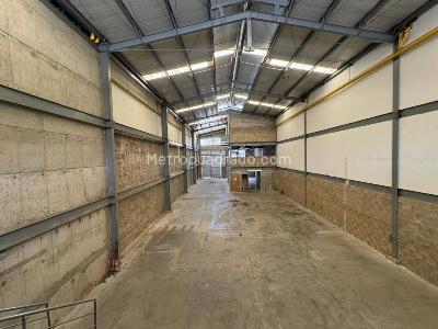 Warehouse for rent in Aeropuerto, Rionegro