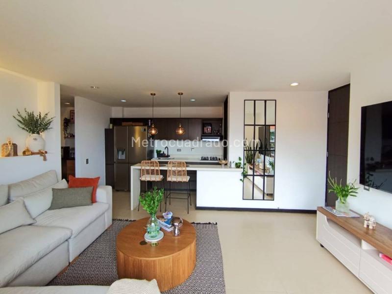 Apartamento en Arriendo, Altos Del Poblado, Medellín