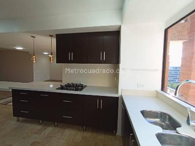 Apartamento en arriendo en San Lucas, Medellín · foto 8 de 20