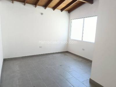 Casa de 2 alcobas en arriendo en Estadio, Medellín, 70 m² · foto 11 de 14