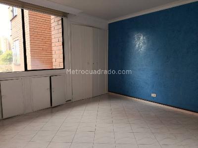 Apartamento en arriendo en El Portal, Envigado · foto 10 de 16