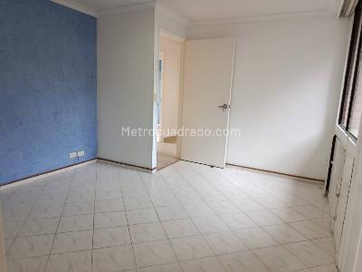 Apartamento en arriendo en El Portal, Envigado · foto 11 de 16