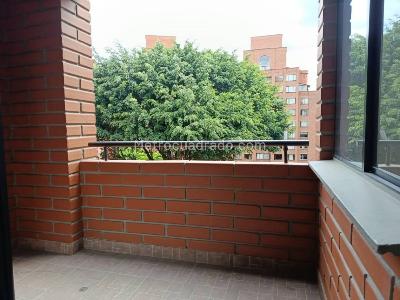Apartamento en arriendo en El Portal, Envigado · foto 15 de 16