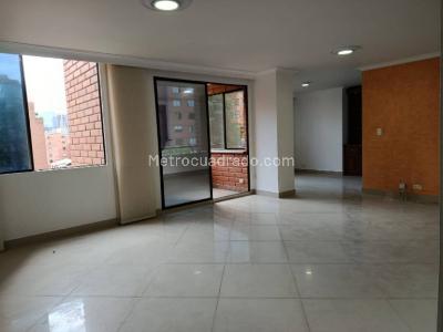 Apartamento en arriendo en El Portal, Envigado · foto 3 de 16