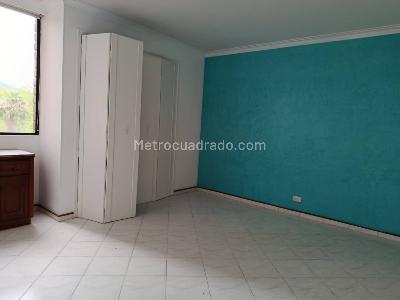 Apartamento en arriendo en El Portal, Envigado · foto 9 de 16
