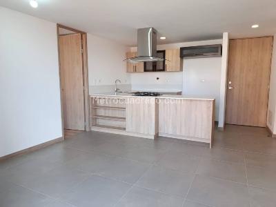 Apartamento de 3 alcobas en arriendo en Vereda Los Alticos San Antonio De Pereira, Rionegro, 75 m² · foto 2 de 17
