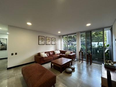 Apartamento de 2 alcobas en venta en Provenza, Medellín, 290 m² · foto 2 de 20