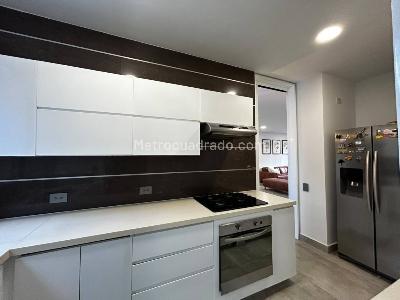 Apartamento de 2 alcobas en venta en Provenza, Medellín, 290 m² · foto 8 de 20