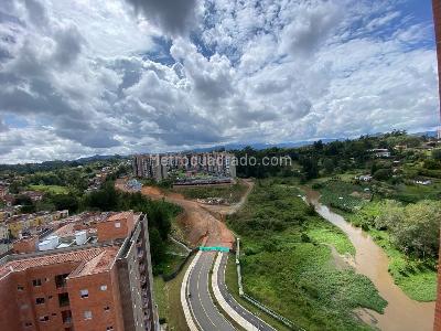 Apartamento de 3 alcobas en venta en Rionegro, Rionegro, 73 m² · foto 5 de 17