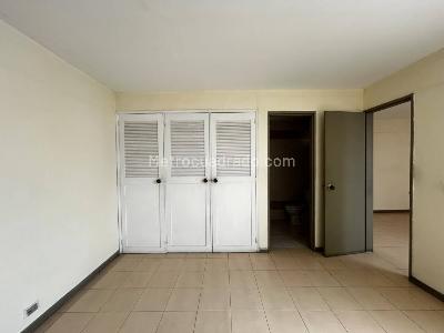 Apartamento en venta en Simon Bolivar, Medellín · foto 8 de 20