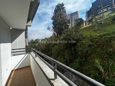 Apartamento de 3 alcobas en venta en Aves Maria, Sabaneta, 71 m² · foto 2 de 14