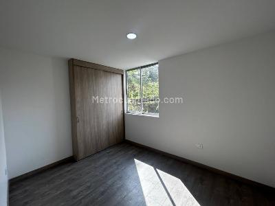Apartamento de 3 alcobas en venta en Aves Maria, Sabaneta, 71 m² · foto 9 de 14
