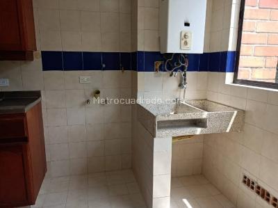 Apartamento de 3 alcobas en arriendo en La Calera, Medellín, 140 m² · foto 5 de 16