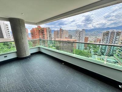 Apartamento de 3 alcobas en venta en Castropol, Medellín, 138 m² · foto 18 de 19
