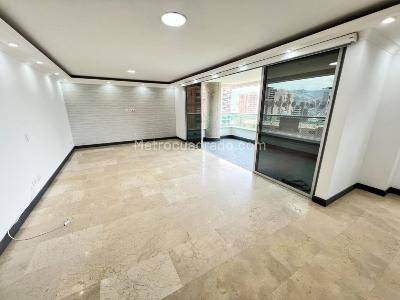 Apartamento de 3 alcobas en venta en Castropol, Medellín, 138 m² · foto 7 de 19