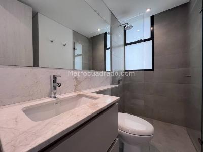 Apartamento en venta en Castropol, Medellín · foto 5 de 12