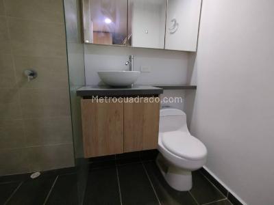 Apartamento de 3 alcobas en arriendo en San Antonio, Rionegro, 74 m² · foto 10 de 17