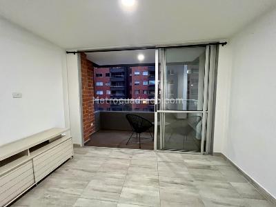 Apartamento de 3 alcobas en venta en La Colina, Medellín, 78 m² · foto 4 de 20