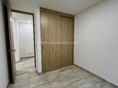 Apartamento de 3 alcobas en venta en La Colina, Medellín, 78 m² · foto 5 de 20
