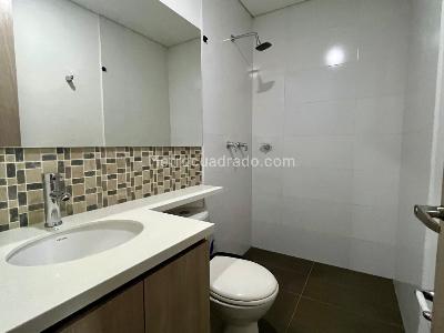 Apartamento de 3 alcobas en venta en La Colina, Medellín, 78 m² · foto 6 de 20