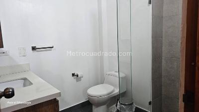 Casa de 3 alcobas en venta en Loma Del Escobero, Envigado, 127 m² · foto 11 de 20