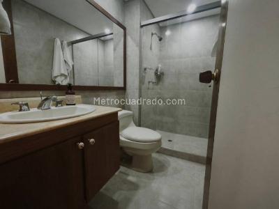 Apartamento de 4 alcobas en venta en Loma De Los Parra, Medellín, 212 m² · foto 14 de 14